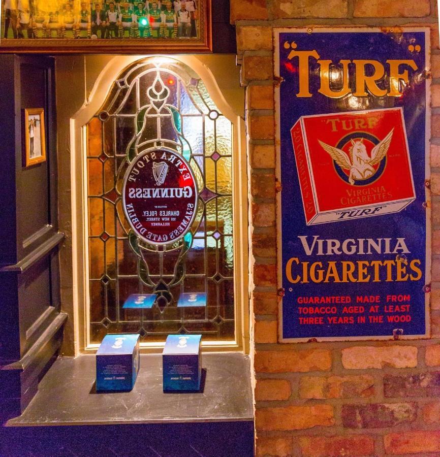 Charlie Foleys Acomodação com café da manhã Killarney Exterior foto