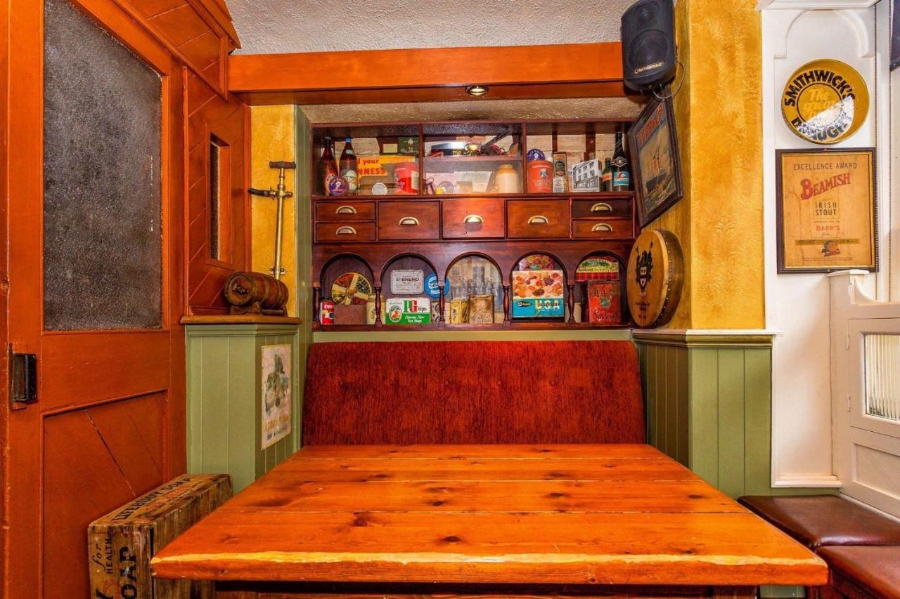 Charlie Foleys Acomodação com café da manhã Killarney Exterior foto