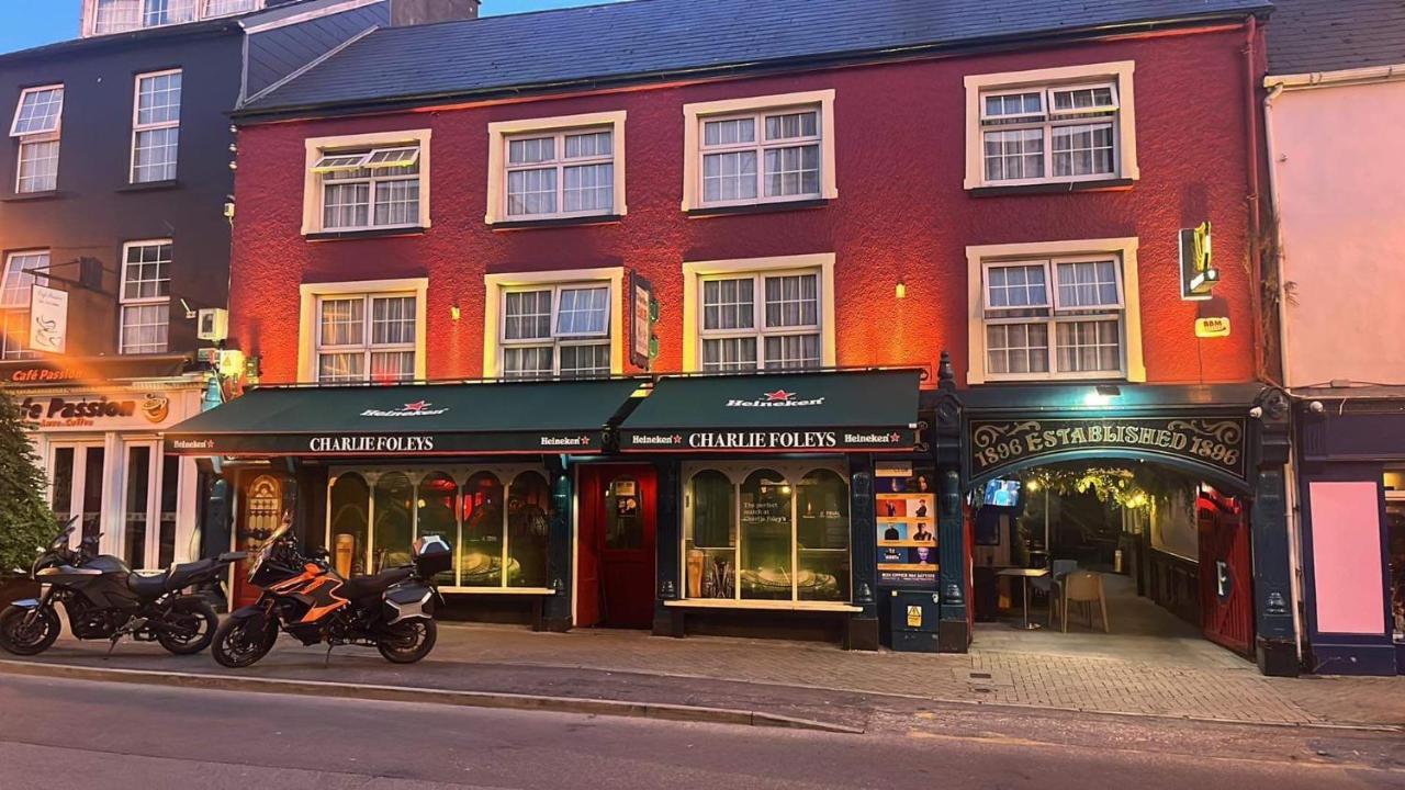 Charlie Foleys Acomodação com café da manhã Killarney Exterior foto